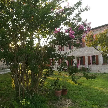 Al Vecchio Noce 3* Corlo