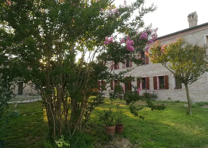 Al Vecchio Noce 3* Corlo